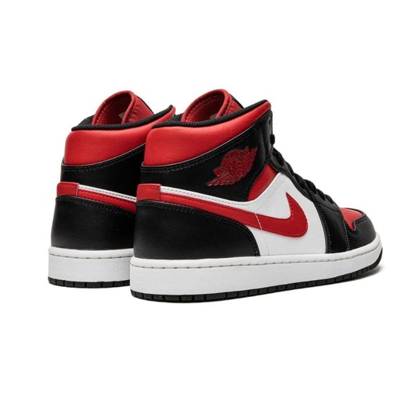 AIR JORDAN 1 Red and Black - Picture 7 of 7